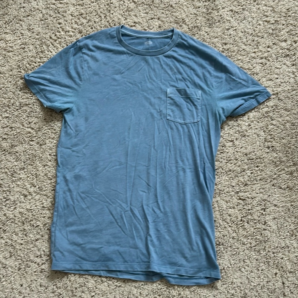 Old Navy vintage feel pocketed T-shirt, size S
